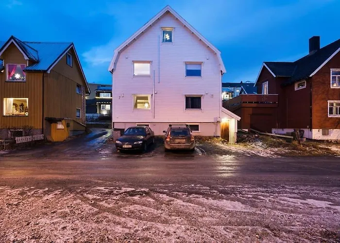 Koselig Naer Sentrum Apartamento Tromsø