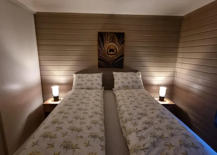 Koselig Naer Sentrum Apartamento *